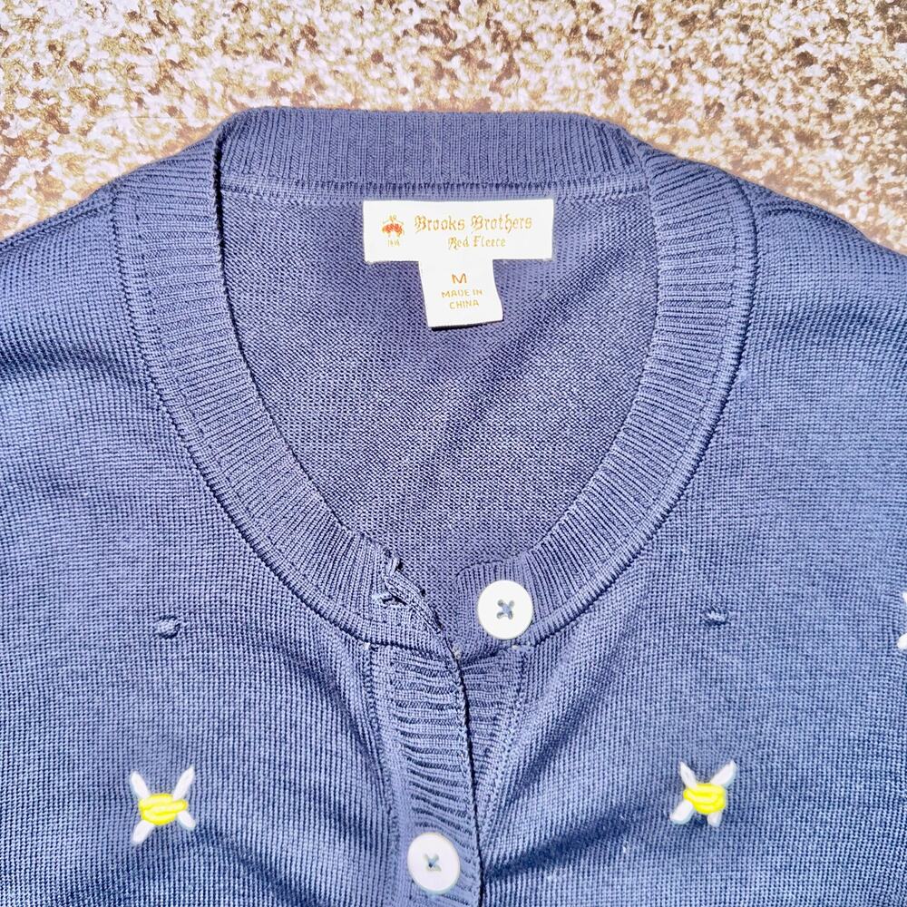 Brooks Brothers Red Fleece Vintage Bumblebee Embroidered Button Down Cardigan - Picture 2 of 9